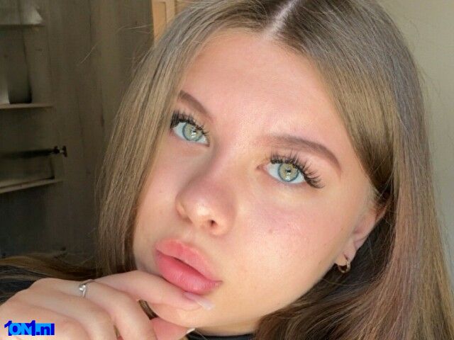 AbbyWetPussy foto 13