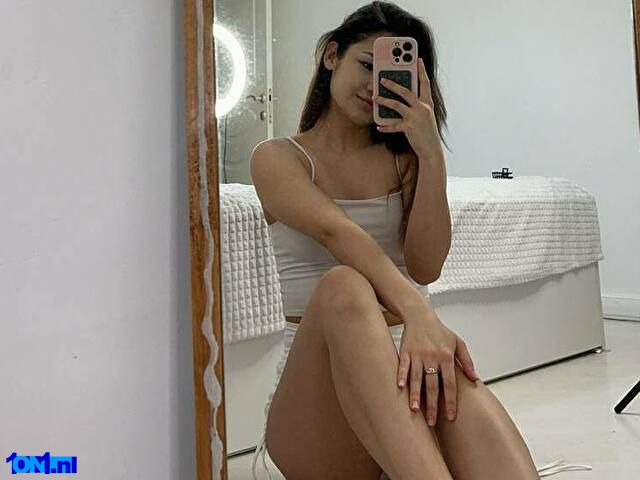 Adelinalove preview 2