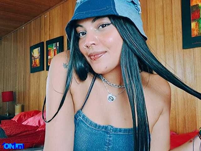 AntonellaF preview 1