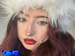AriaBigTits
