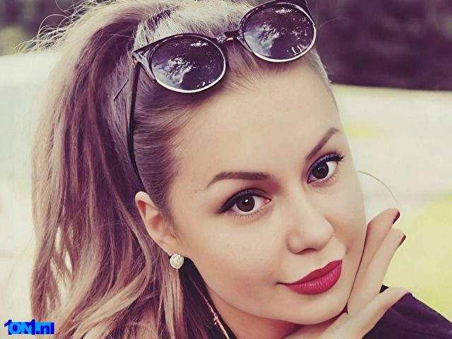 Crystalleyes preview 1