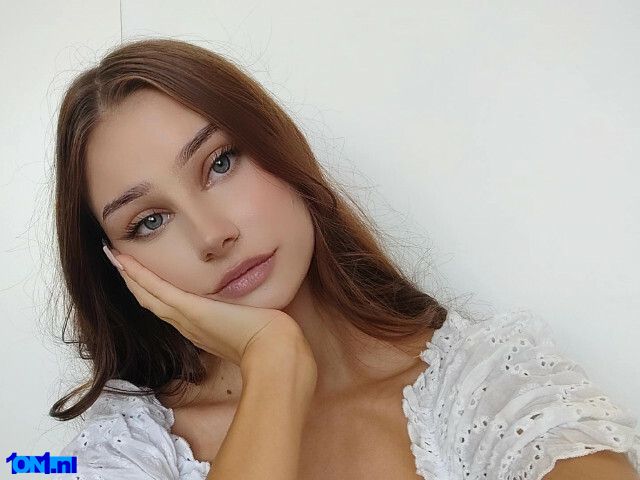 EmilyBelle preview 3