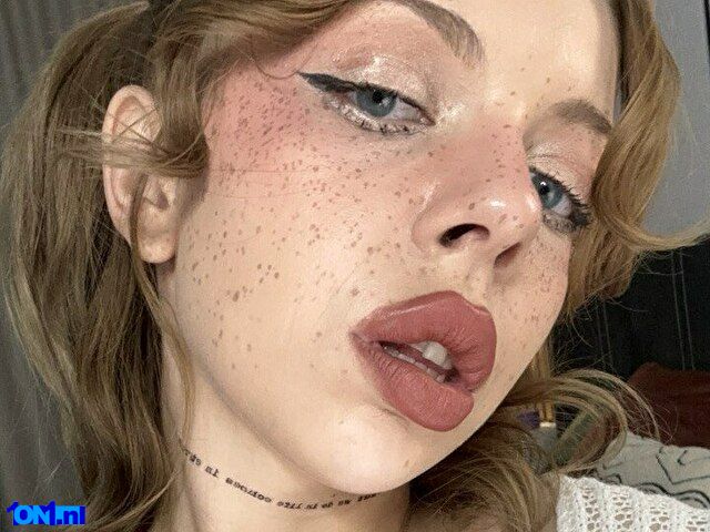 HannahCarr preview 1