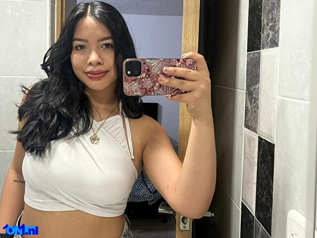 LatinaHorny preview 2