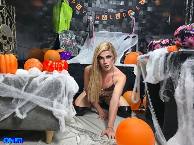 Liacollins preview 1