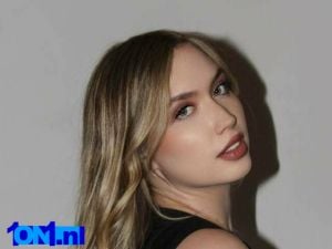 Nicole4