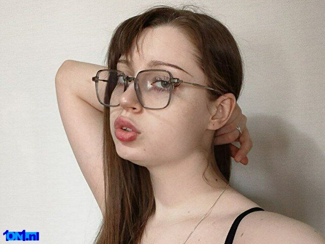 NicoleRossty foto 13