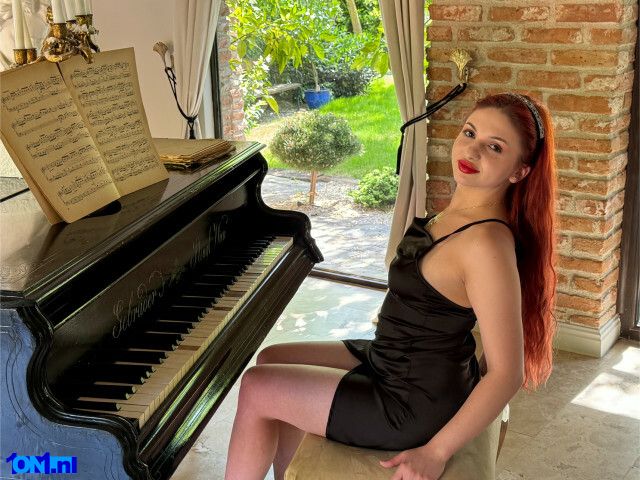 SelenaBlair foto 17