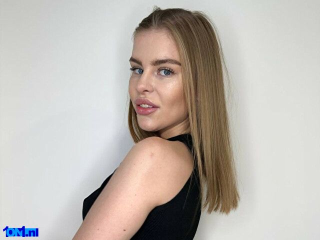 SweetKarina preview 1