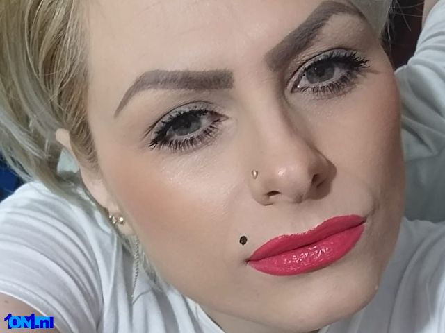 adorabledoll foto 13