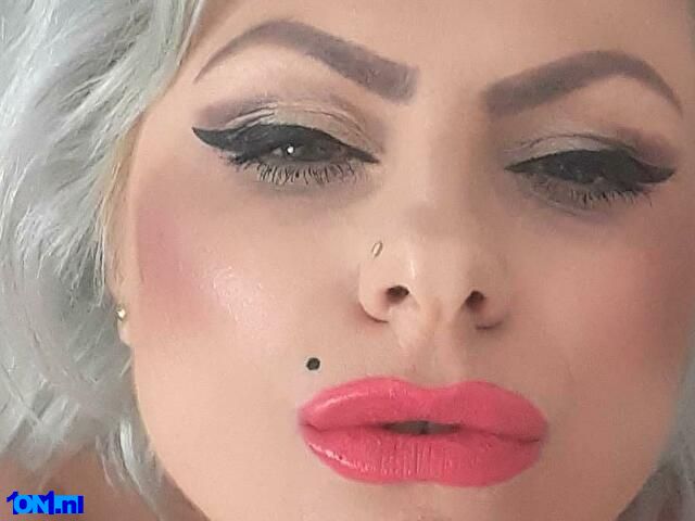 adorabledoll foto 17