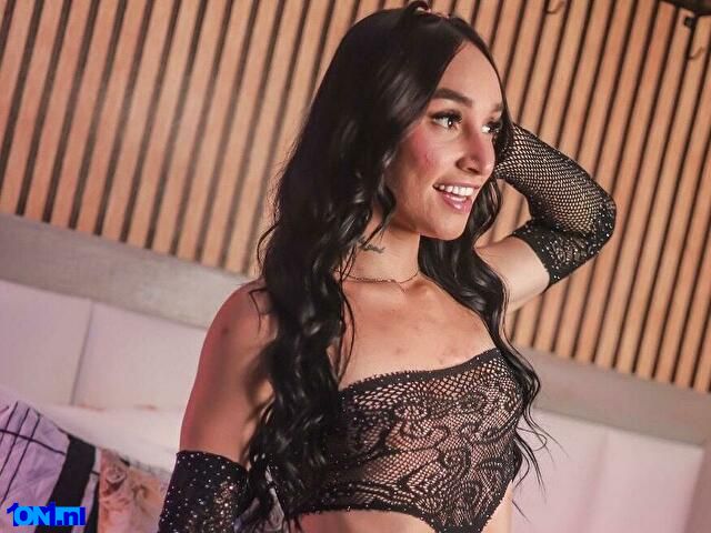 emillystone preview 3