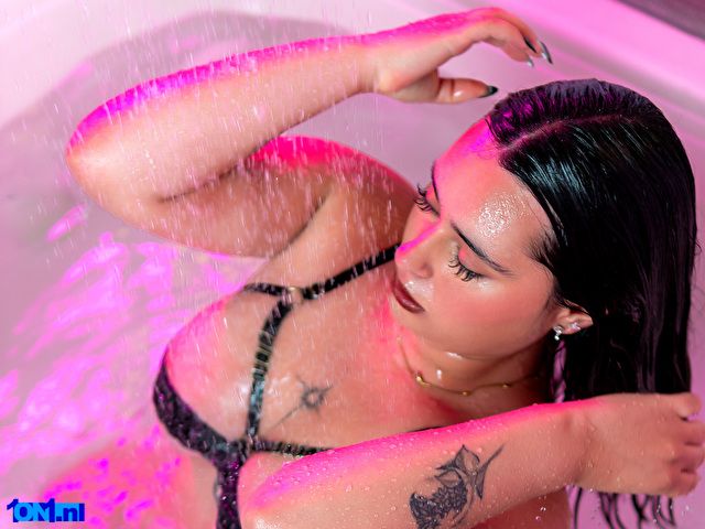 loremadams preview 3