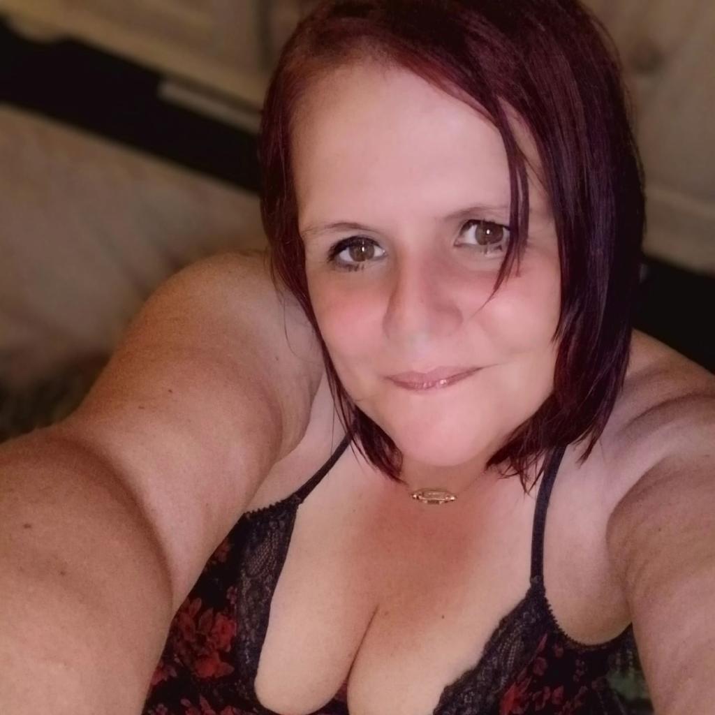 Curvy Cindy Curvy Cindy